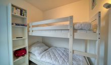 2x Schlafzimmer mit zwei Einzelbetten