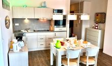 Apartmenthaus Hafenspitze  Ap. 8  "MEERZEIT"  Blickrichtung Innenstadt / Binnenhafen West