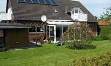 Gemütliches Ferienhaus in Haffkrug mit Terrasse und Garten