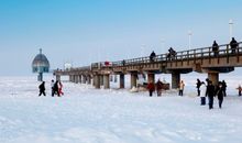 Seebrücke im Winter