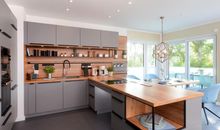 Strandvilla Gezeiten Penthouse-hochwertige Küche mit Essbereich
