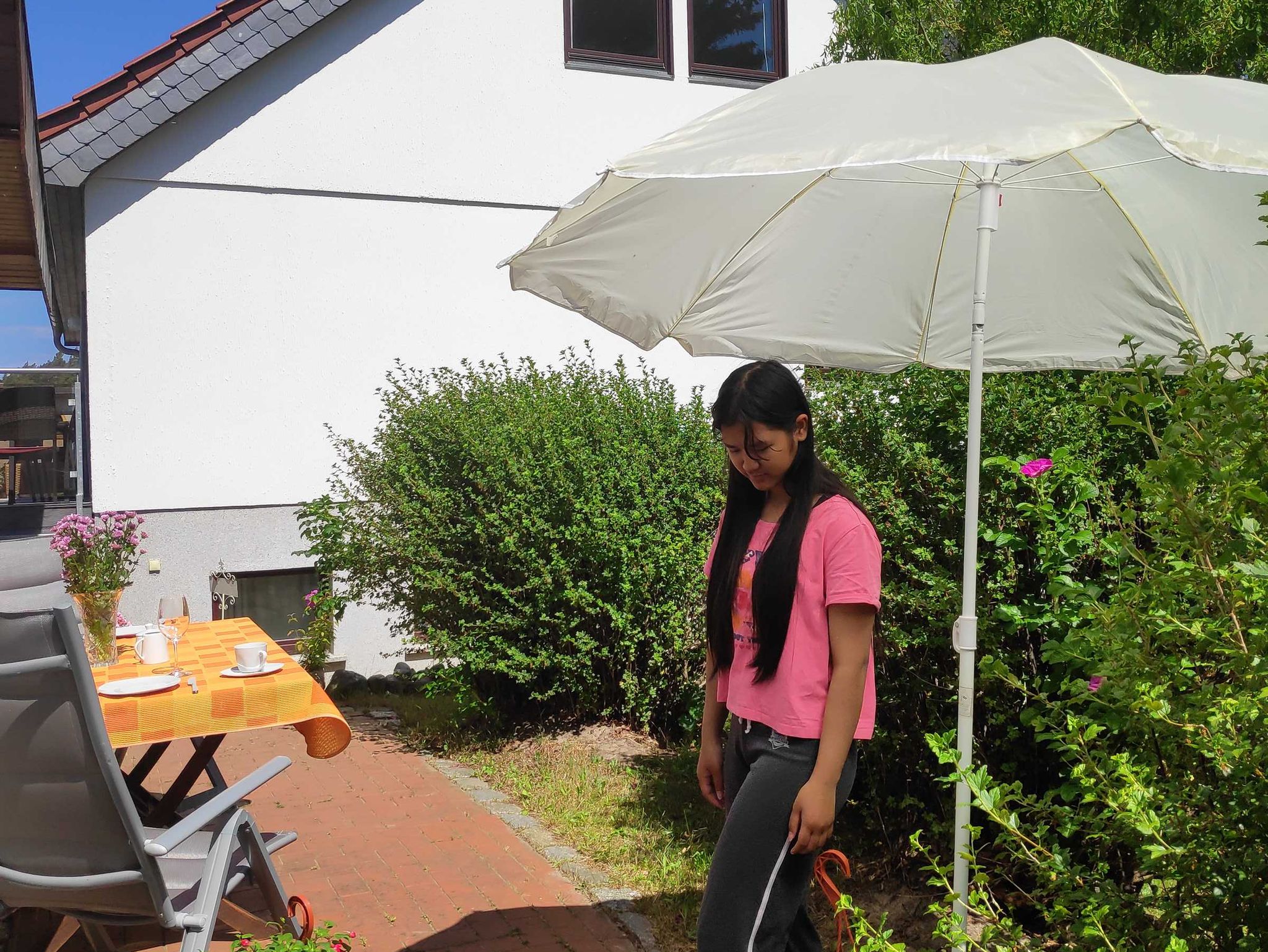 zweites Schlafzimmer mit Zugang zur Dachterrasse