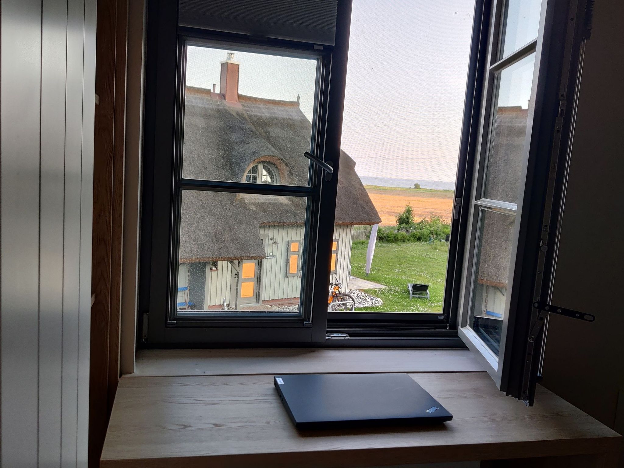 Balkon mit Sitzecke und Ausblick