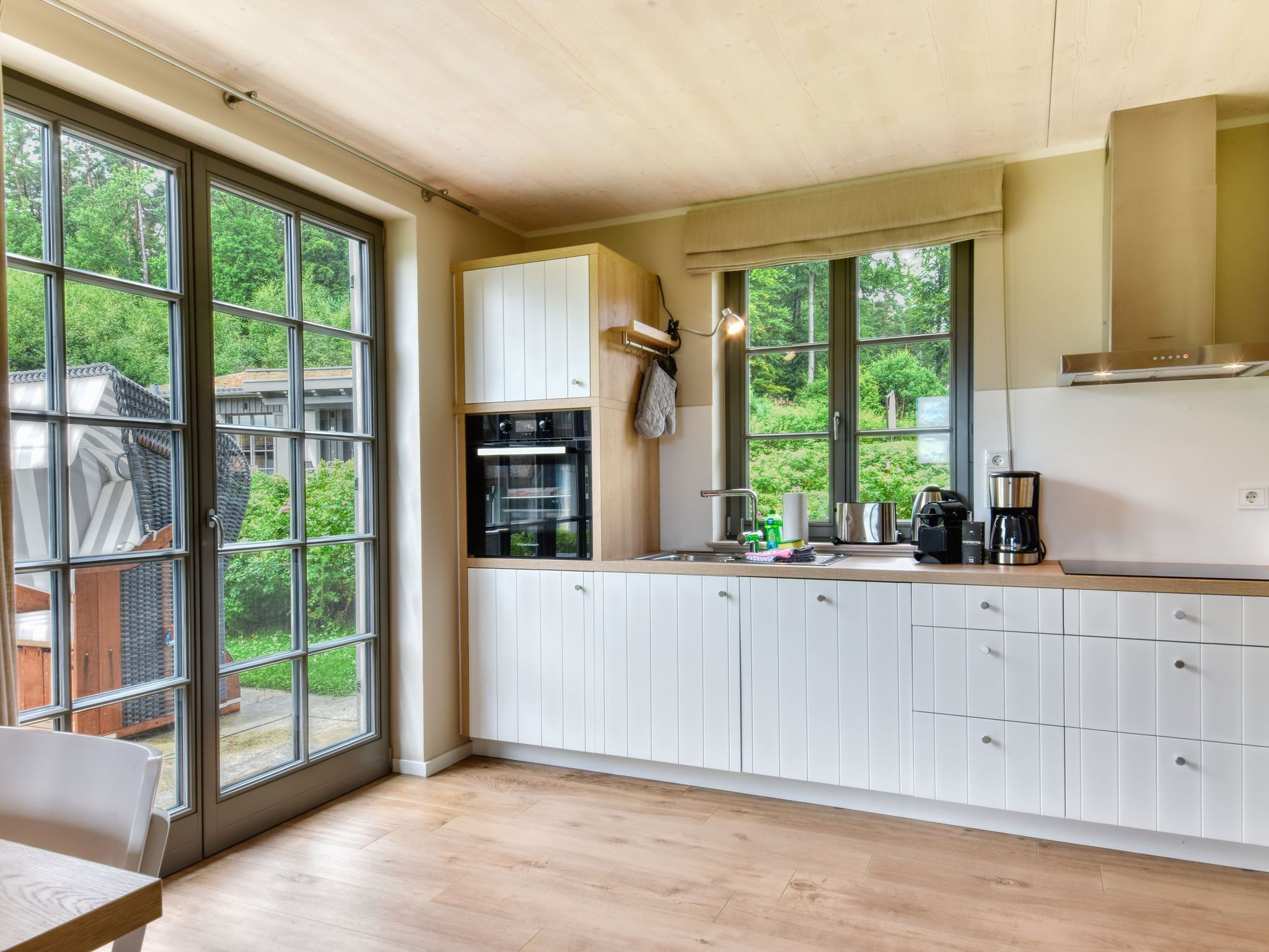 Balkon mit Blick in den Innenhof