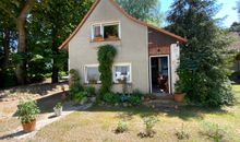 kleines Schlafzimmer mit Boxspringbetten