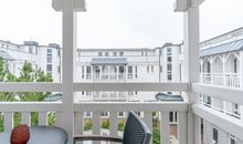 Balkon mit Ausblick in ruhig gelegenen Innenhof