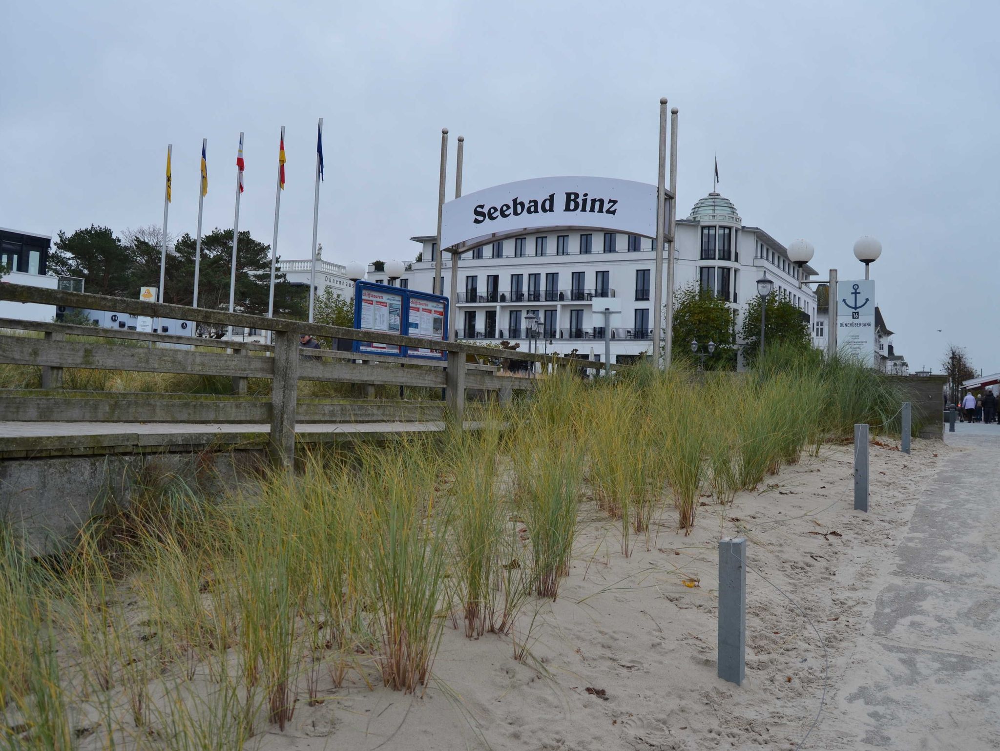 L7 Ferienhaus Strandhafer Ostseebad Rerik - XL -Grundrisse mit Garten