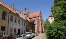 St. Georgen-Kirche, ca. 5 Gehminuten