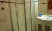 Badezimmer Dusche und WC