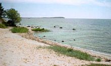 Der möblierte Balkon mit Blick auf die Strandstraße