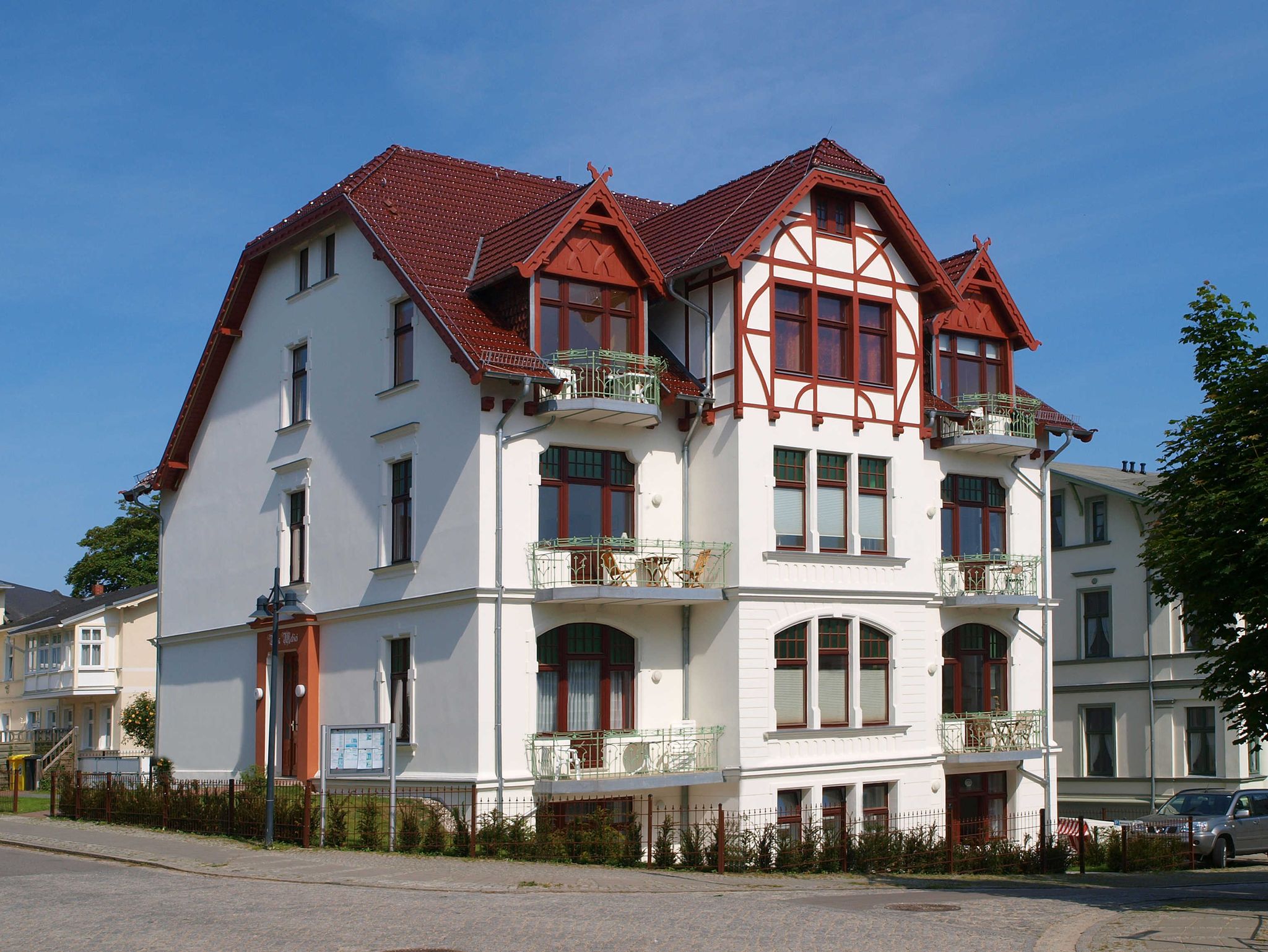 Schlafzimmer mit Doppelbett