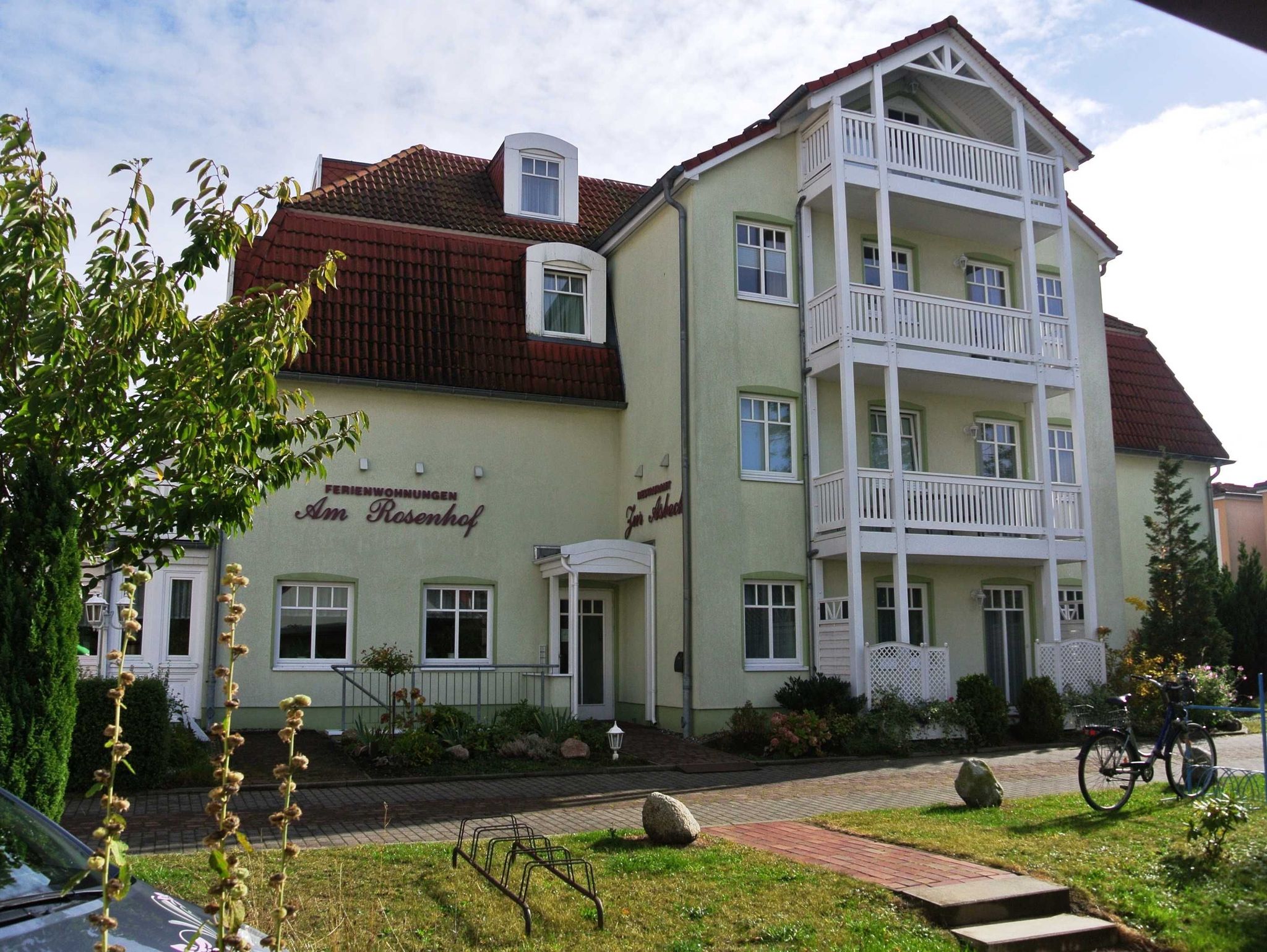 Ferienappartements zum Ostseestrand mit Terrasse