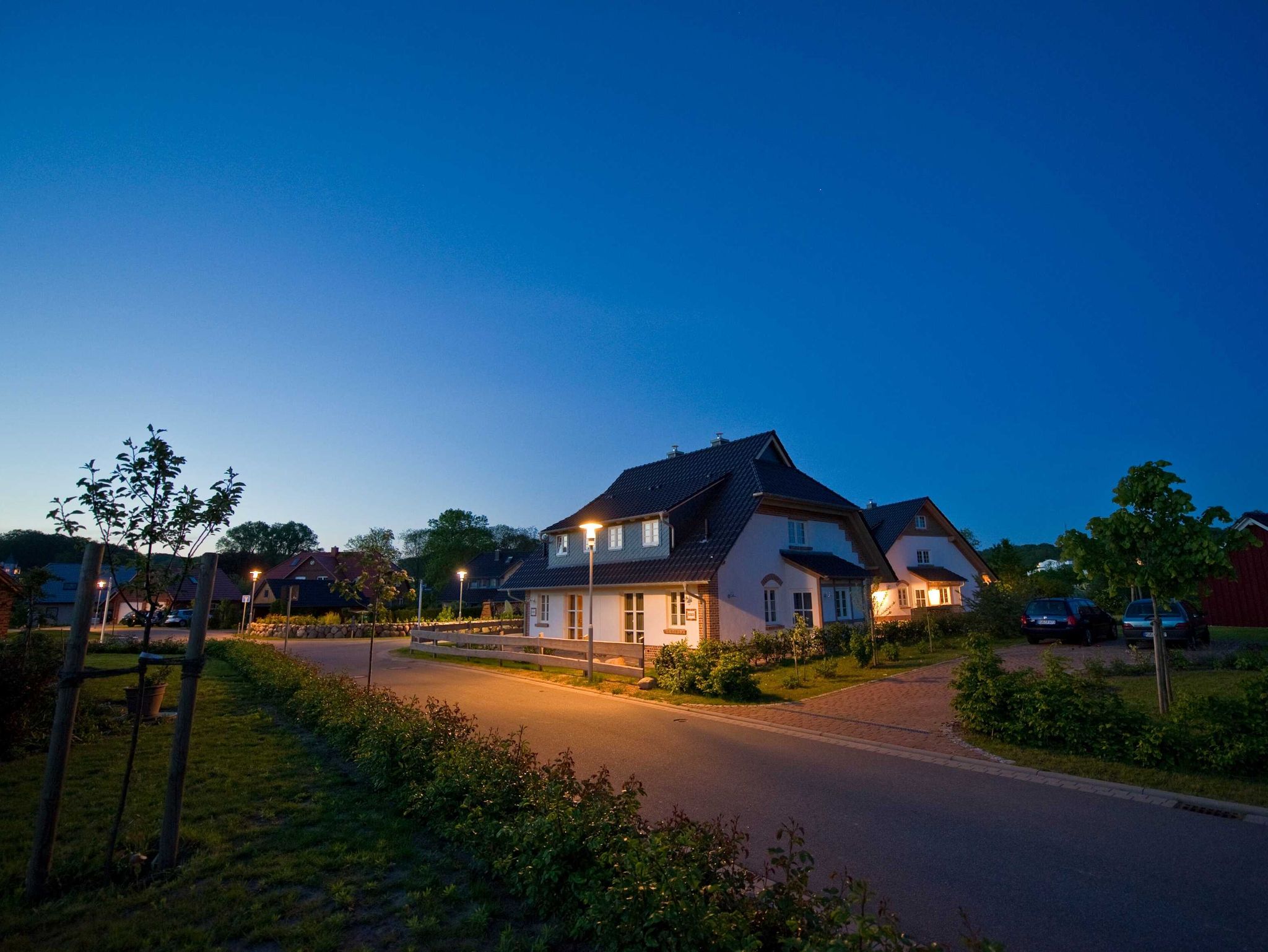 Das Strandhus von hinten - hier befindet sich Ihre Terrasse