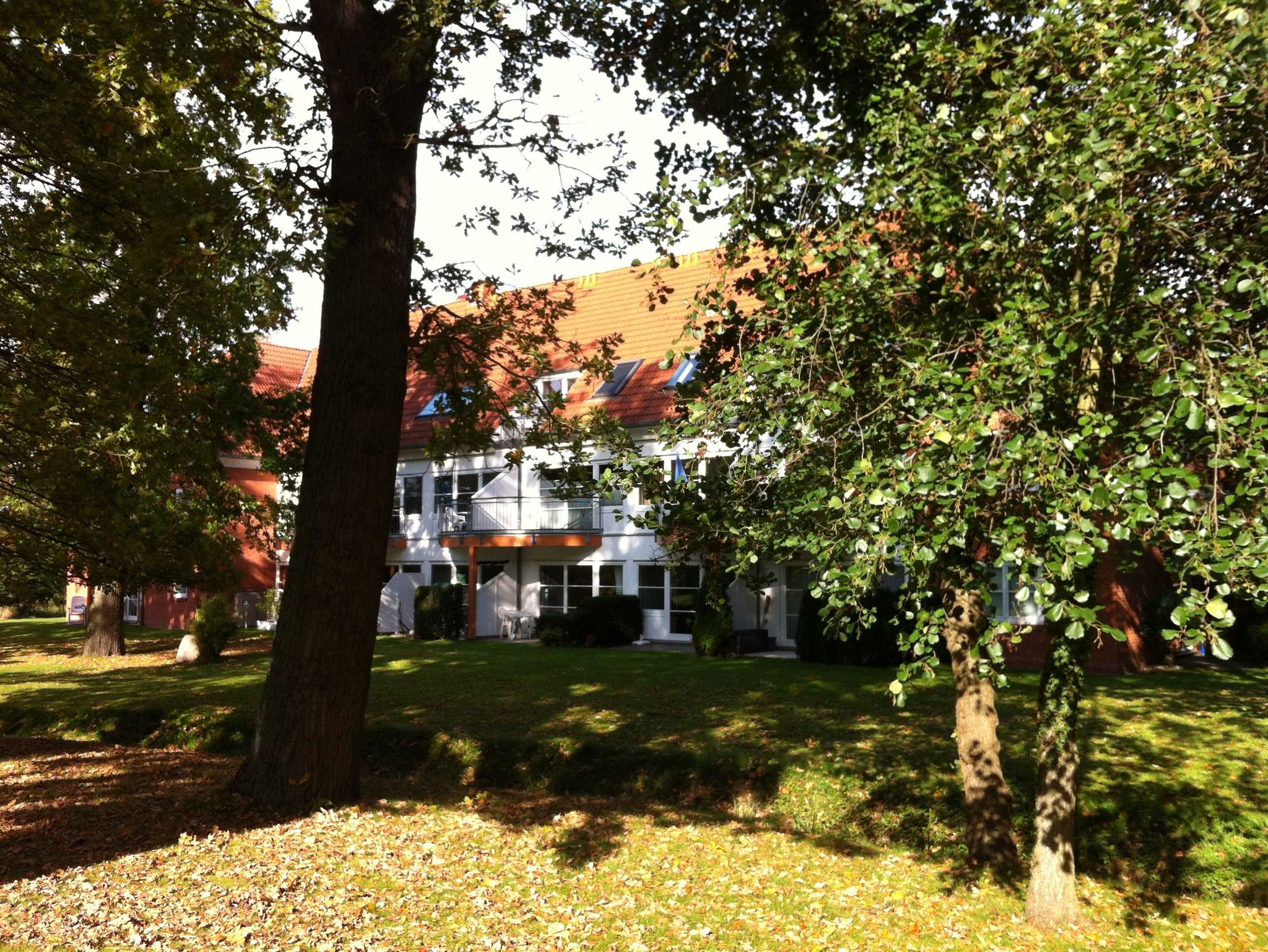 Landhaus Ostseeblick im Kägsdorfer Gutspark - Terrasse mit Garten