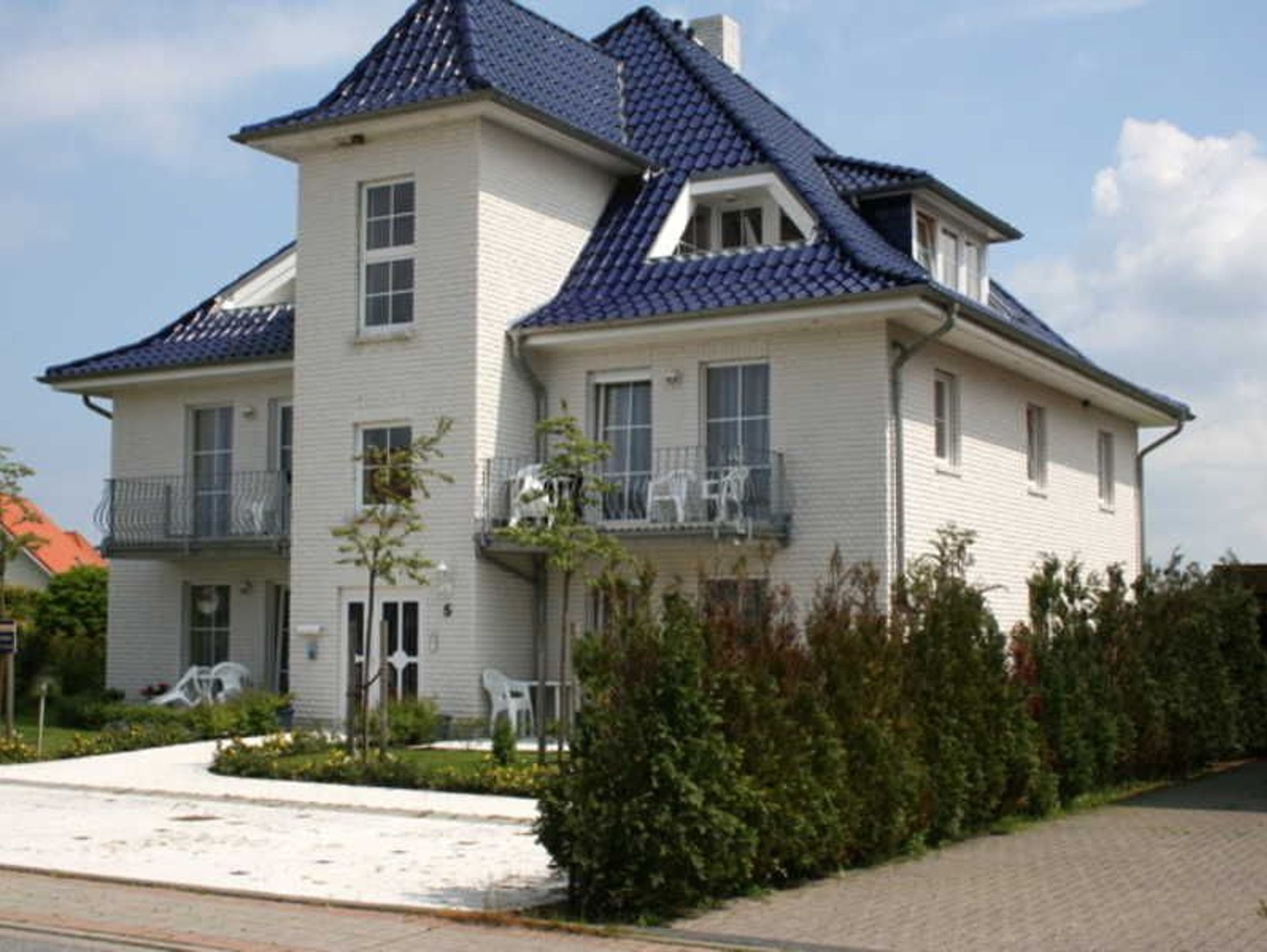 Villa aus der Gründerzeit, straßenseitig im Jahr 2023