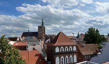 Blick zur Terrasse-Beet