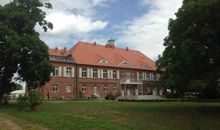 Schlafzimmer mit Ausgang zur Terrasse