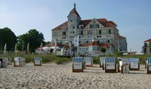 Terrasse mit Strandkorb