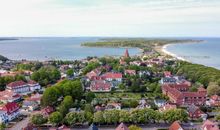 Ein Strandkorb gehört zu unserer Ferienwohnung.