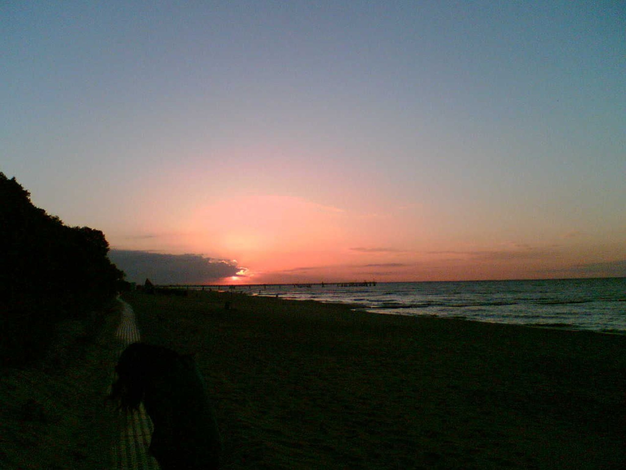 Sonnenuntergang am Strand bei uns