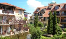 Die mediterrane Wasserlandschaft im Innenhof