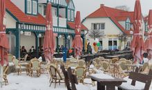 Südbalkon mit Strandkorb