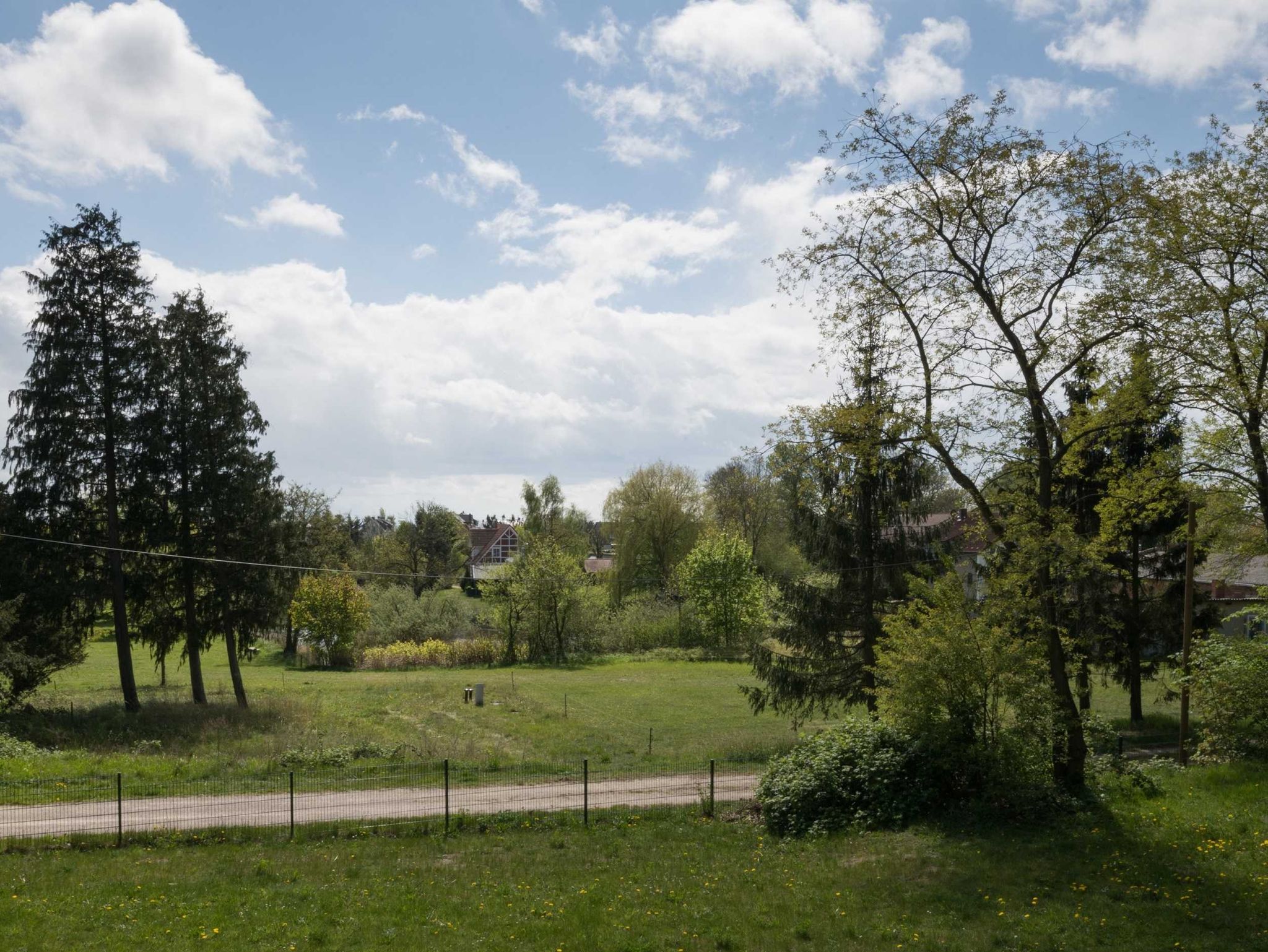 schöner Balkon mit etwas Blick zum Wasser