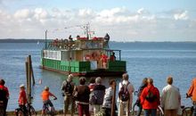 Ausflugsziel: Fahrradfähre in der nahen Ostseebucht Salzhaff