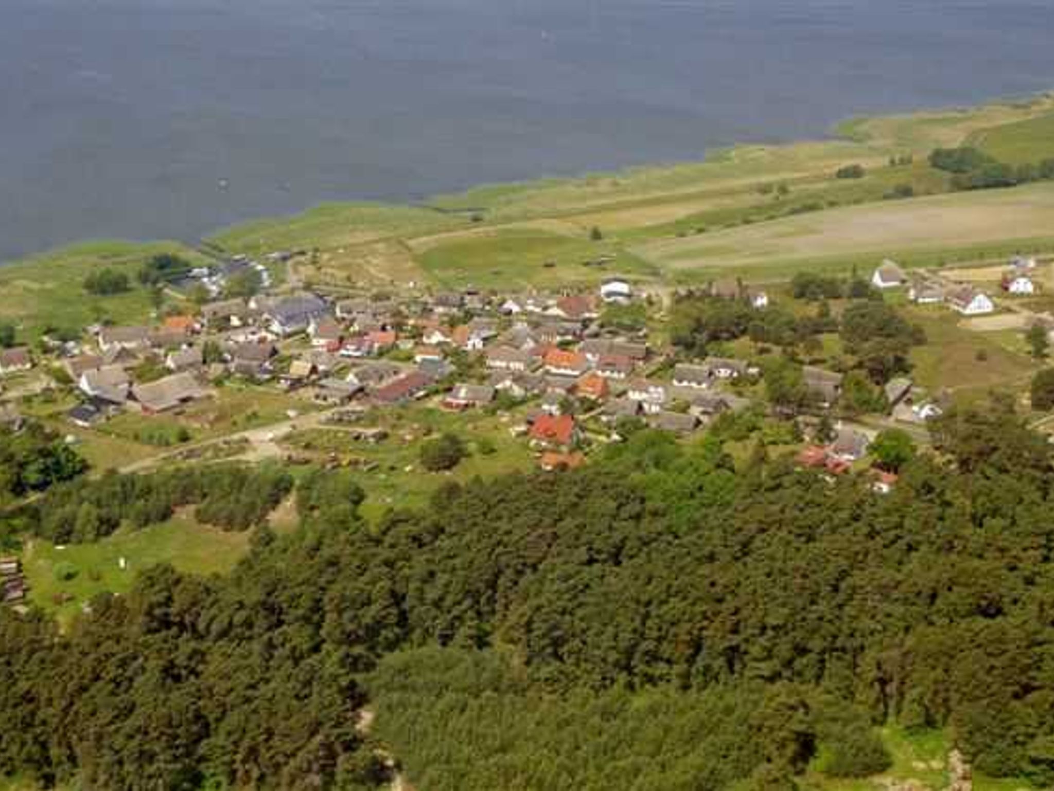 Die großzügig gestaltete Außenanlage