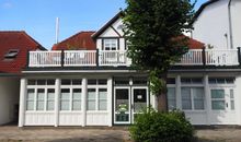 Modernes Schwarzes Holzferienhaus an der Ostsee - am Strand 500m - mit Sauna - 4 Personen - direkt buchen - Toplage