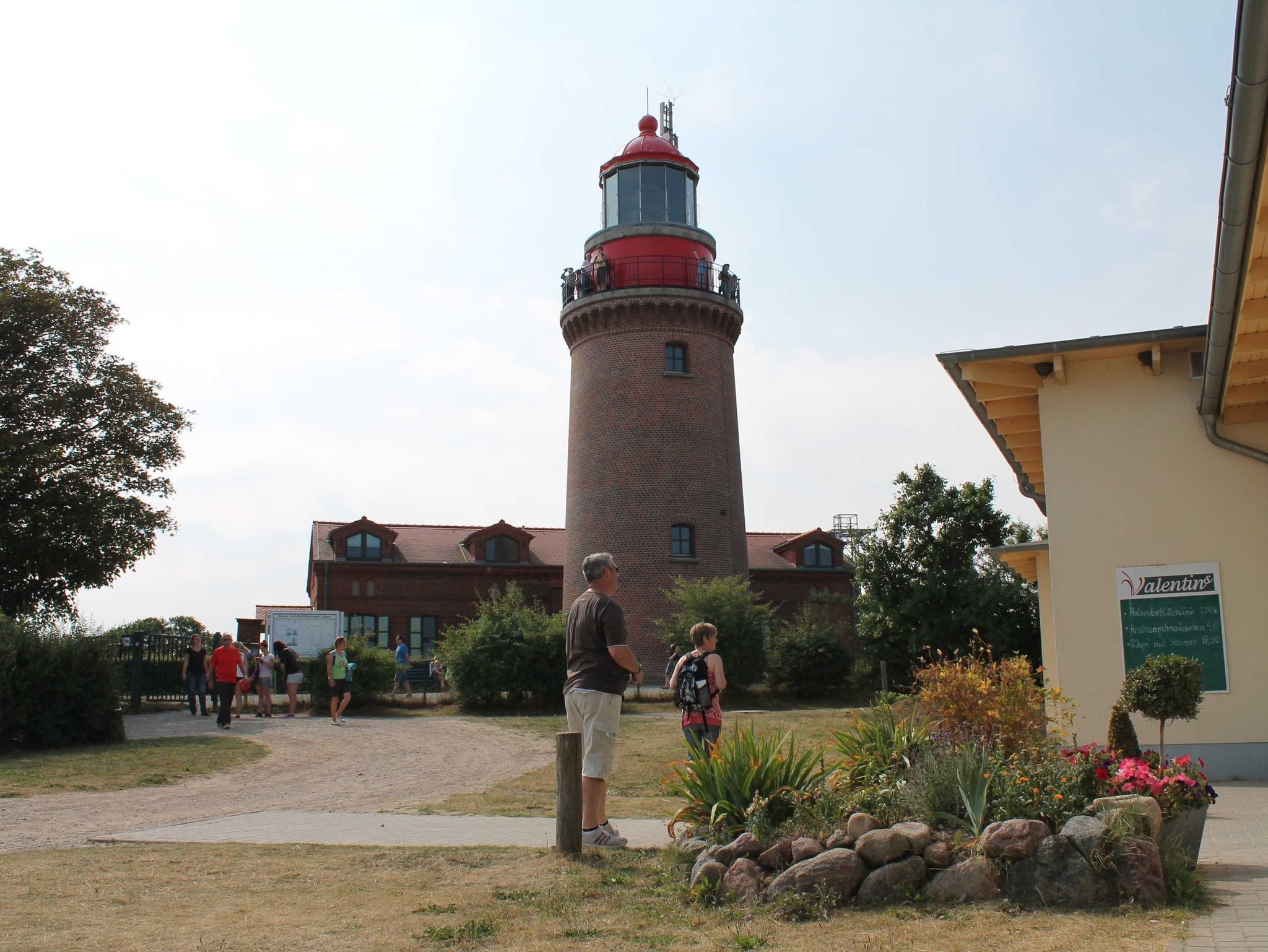 Beliebtes Ausflugsziel: Aussichtspunkt Leuchtturm und Café Bastorf