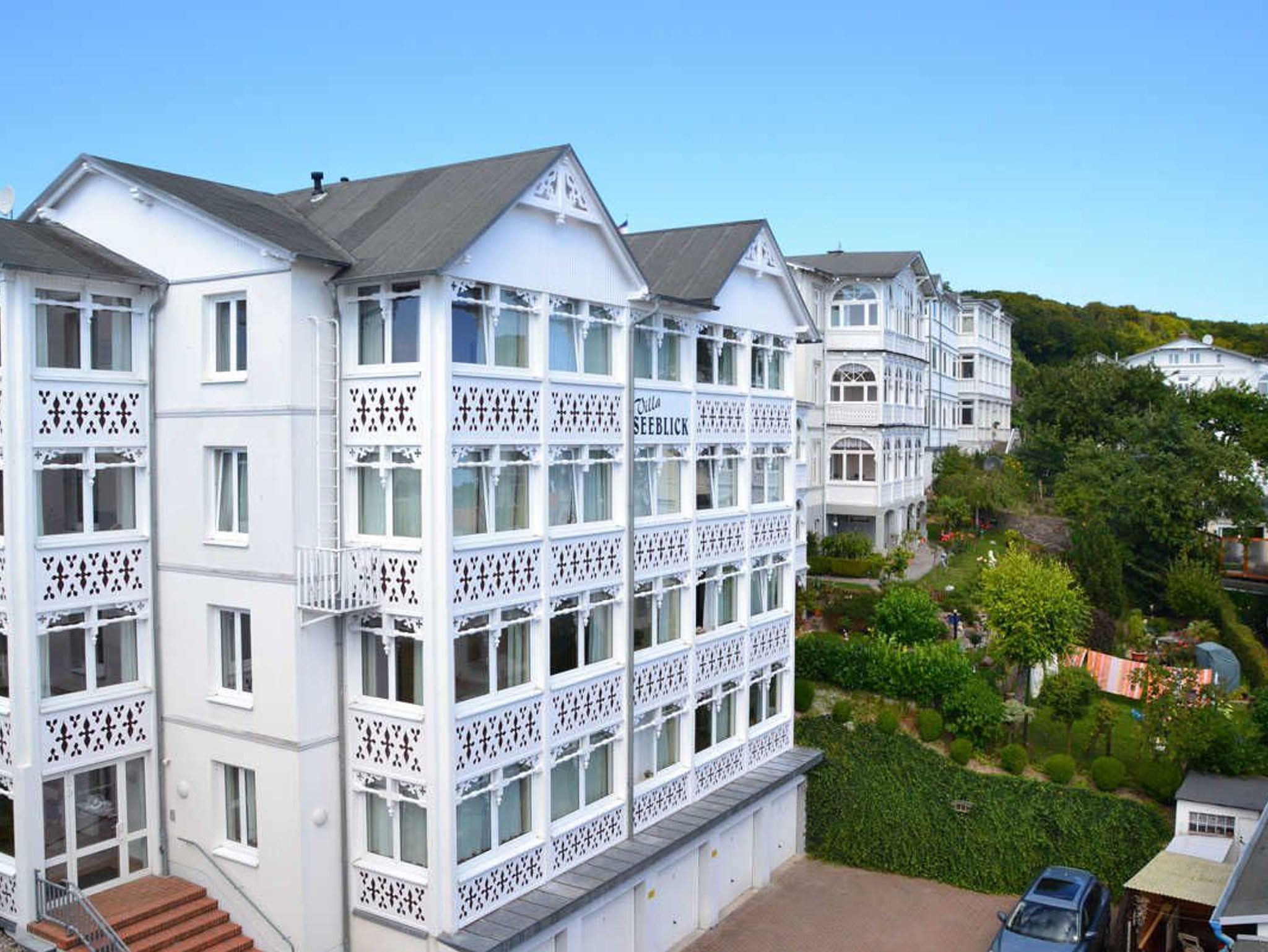 Die Balkone von Ihrer Wohnung in der Strandstraße 40 im Dachgeschoss