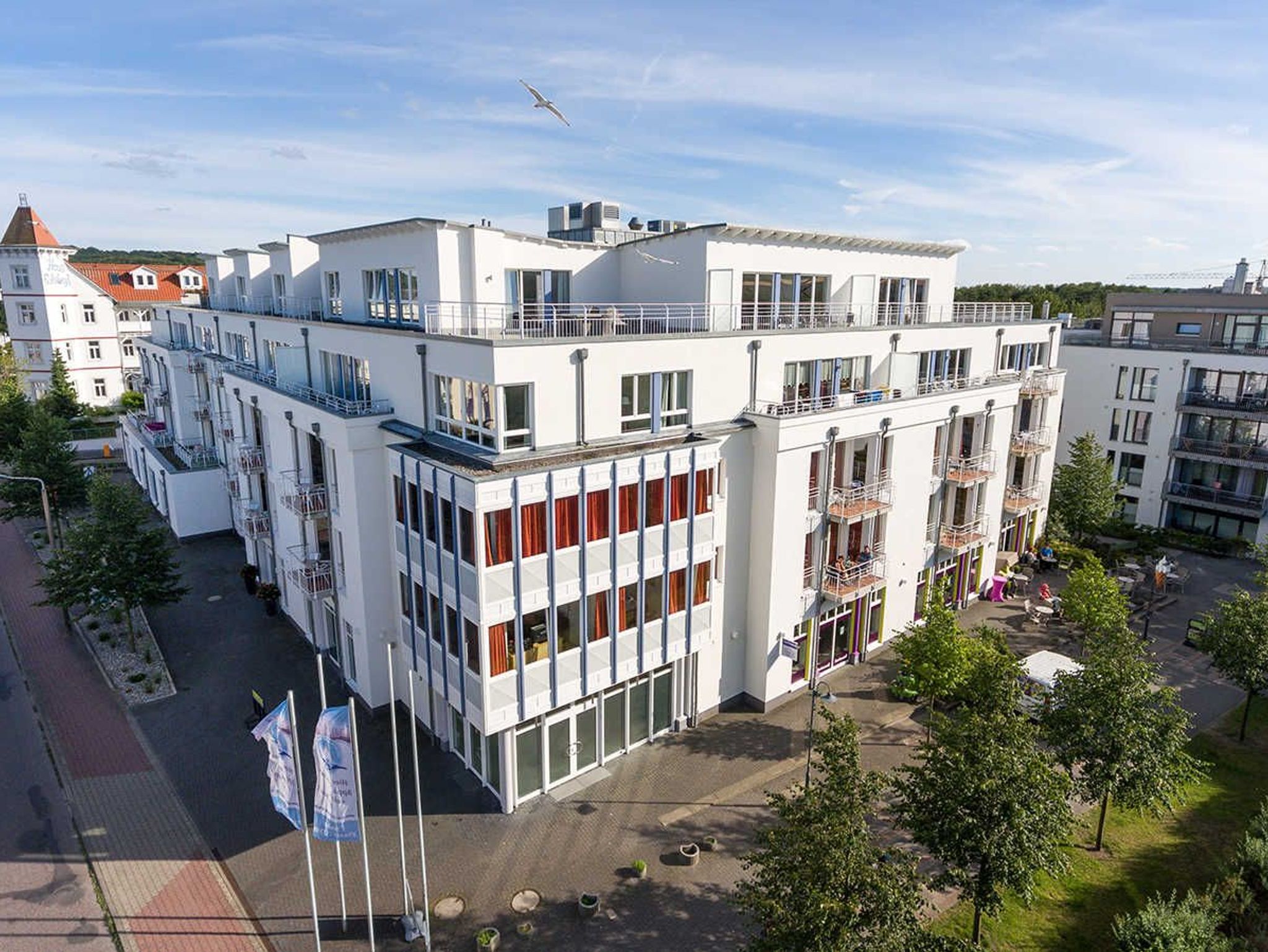 Balkon bestuhlt lädt zum Entspannen ein