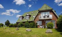 Ferienhaus Insel Rügen Ostsee Reethaus am Meer Sauna Kamin W