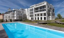 Außenpool arcona LIVING APPARTEMENTS FIRST SELLIN