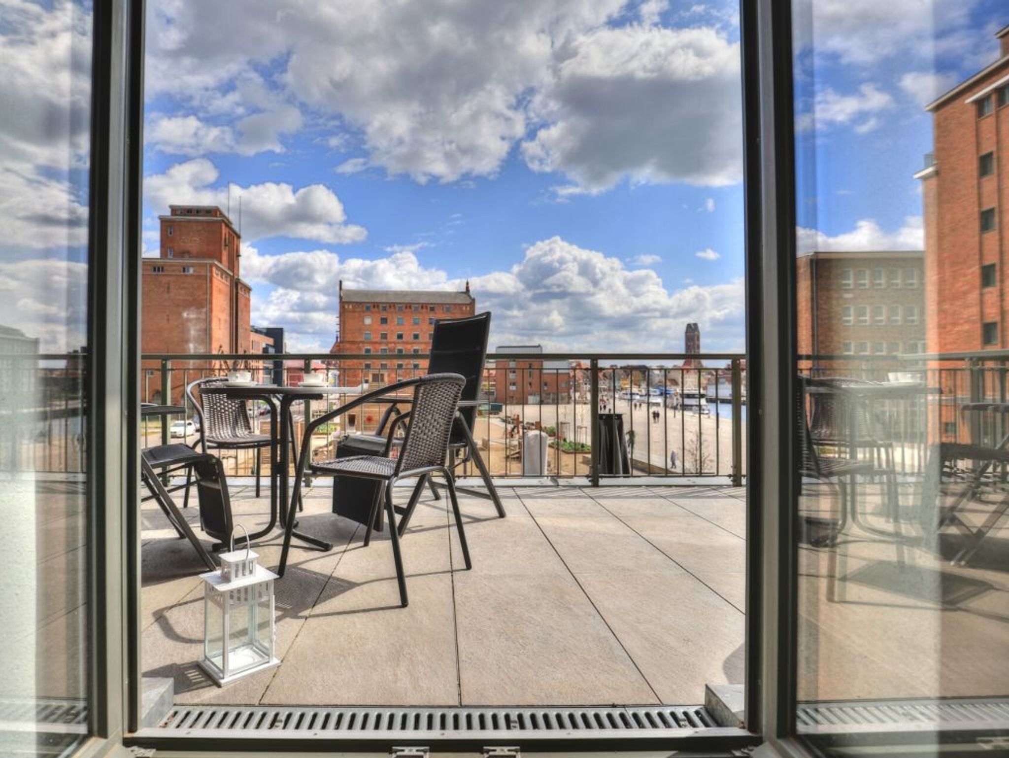 Ohlerich Speicher App. 02 - Blick vom Appartement auf die Terrasse