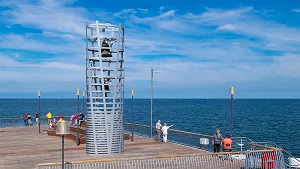 Glockenturm auf der Seebrücke