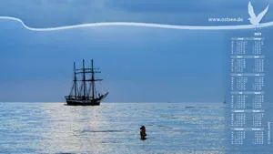 Großsegler auf der Ostsee in der Abenddämmerung